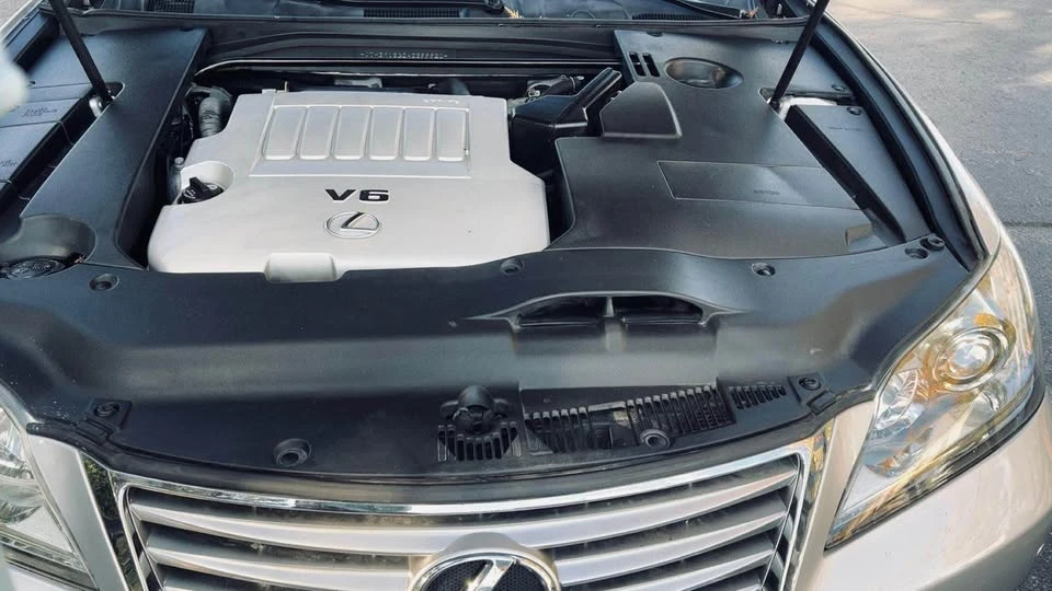 2010 Lexus ES 5th Gen - Image 6 of 12