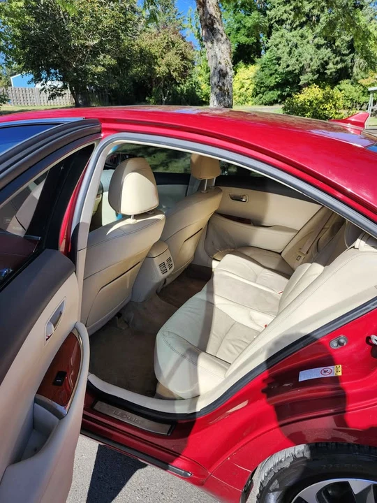 2010 Lexus ES 5th Gen - Image 6 of 10
