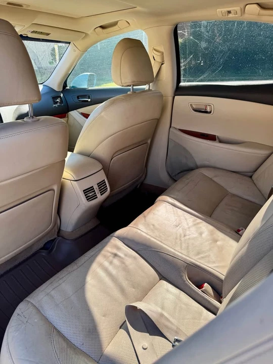 2010 Lexus ES 5th Gen - Image 10 of 11