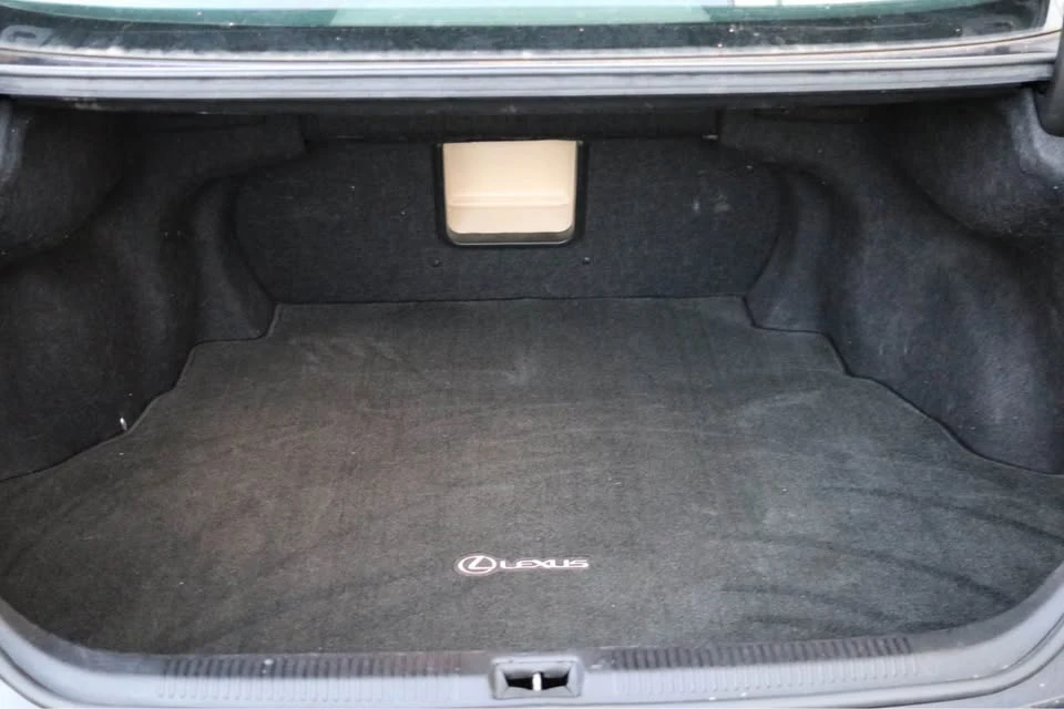 2010 Lexus ES 5th Gen - Image 11 of 19
