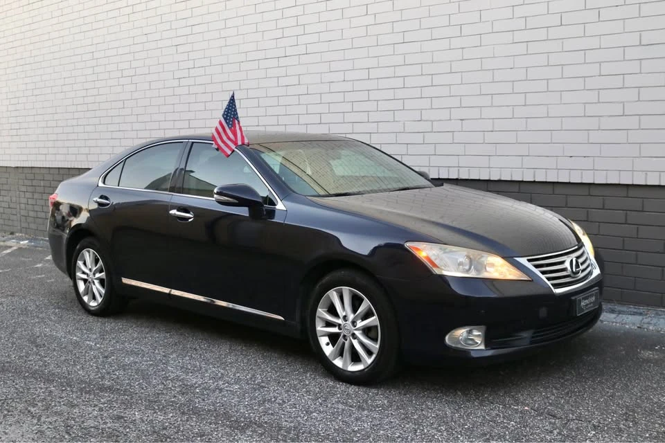 2010 Lexus ES 5th Gen - Image 8 of 19