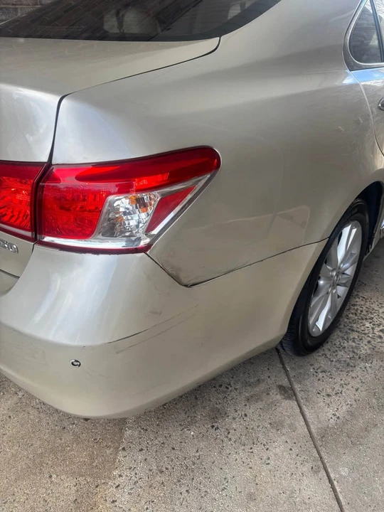 2010 Lexus ES 5th Gen - Image 15 of 15