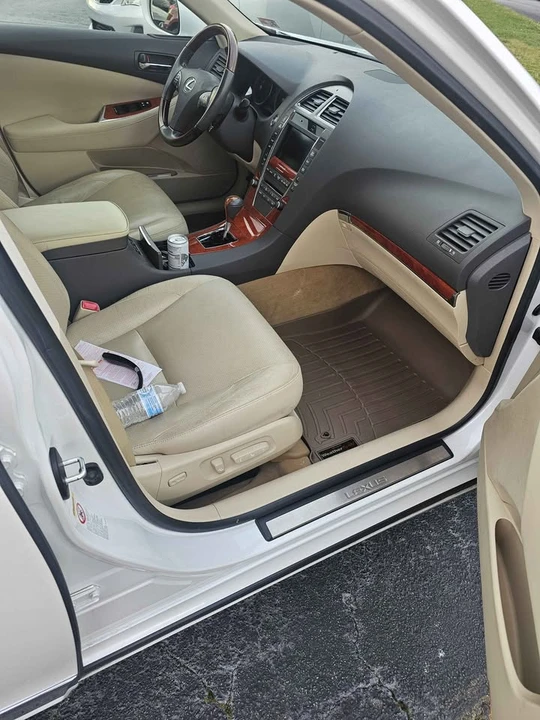 2010 Lexus ES 5th Gen - Image 8 of 10