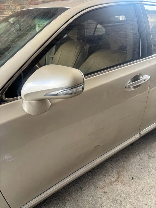2010 Lexus ES 5th Gen - Image 12 of 15