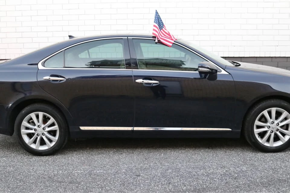 2010 Lexus ES 5th Gen - Image 7 of 19