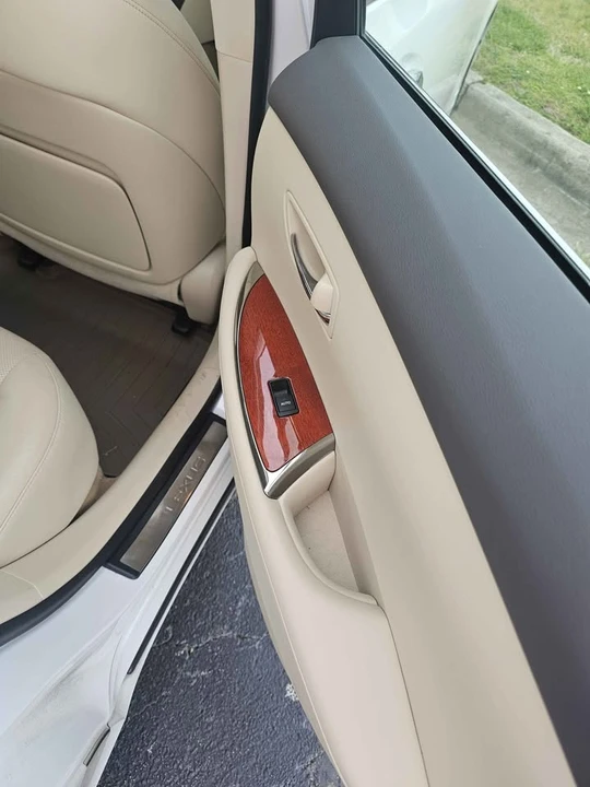 2010 Lexus ES 5th Gen - Image 6 of 10