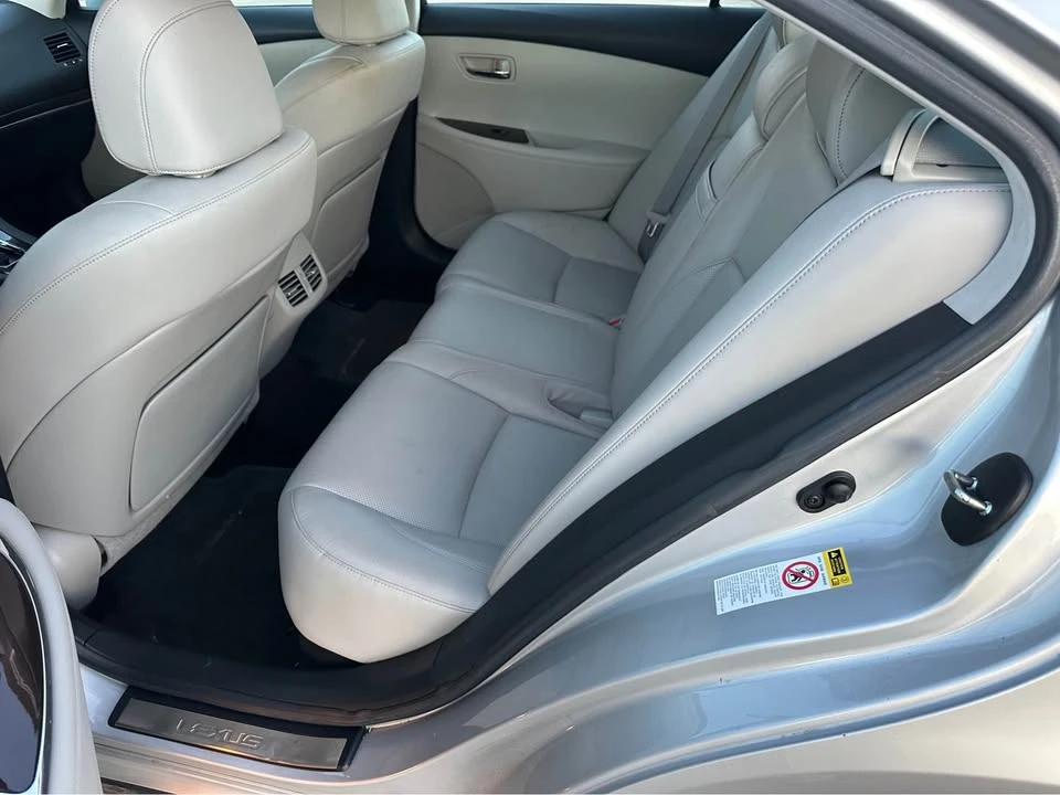 2010 Lexus ES 5th Gen - Image 6 of 6