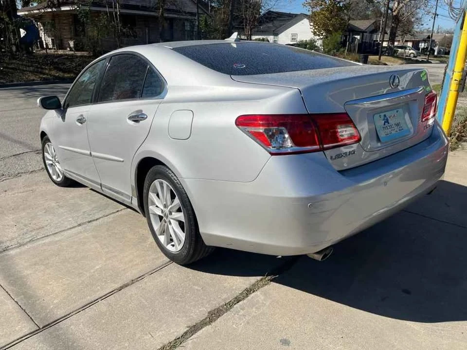 2010 Lexus ES 4th Gen - Image 6 of 13
