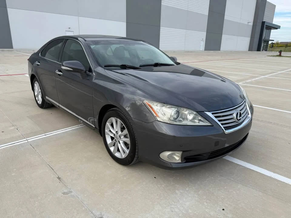 2010 Lexus ES 4th Gen - Image 10 of 18
