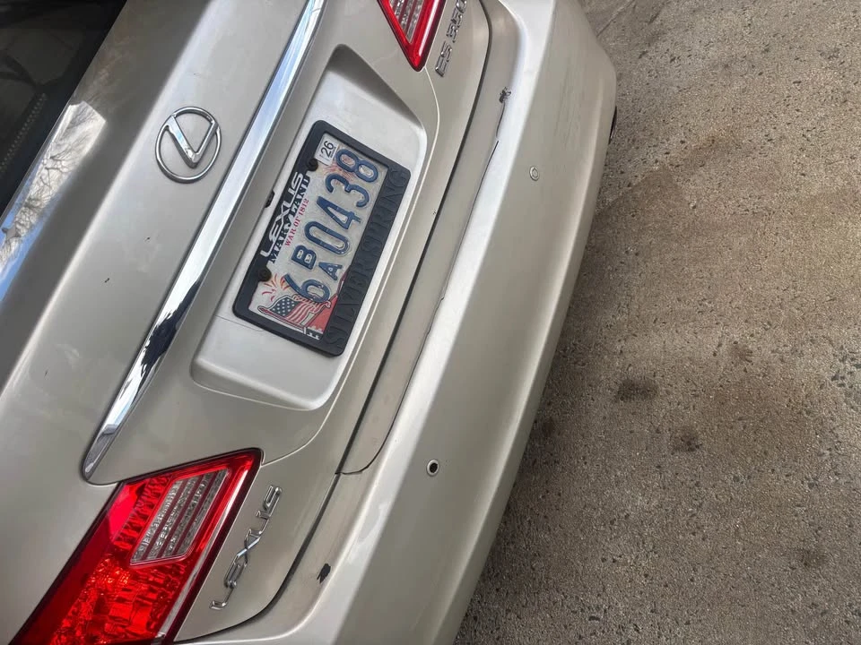 2010 Lexus ES 5th Gen - Image 14 of 15