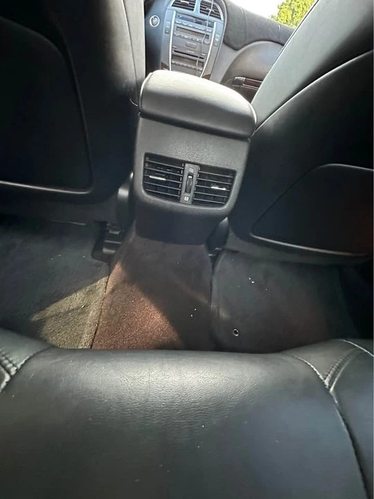2010 Lexus ES 4th Gen - Image 12 of 20