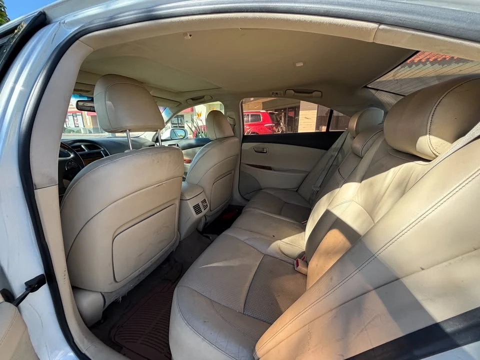 2010 Lexus ES 5th Gen - Image 8 of 12