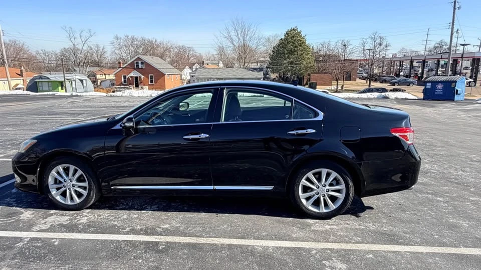 2010 Lexus ES 5th Gen - Image 4 of 14