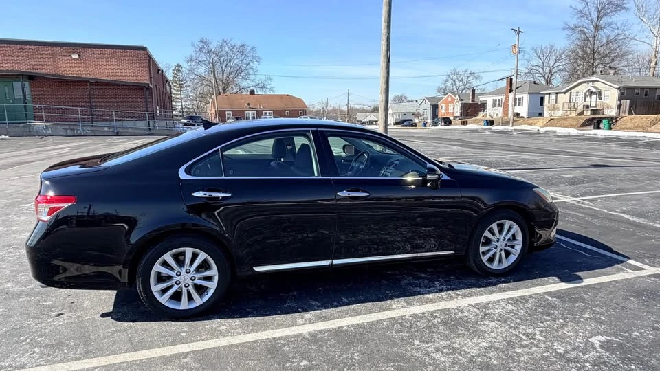 2010 Lexus ES 5th Gen - Image 5 of 14