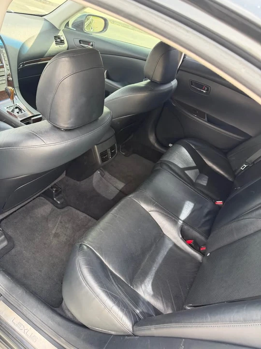 2010 Lexus ES 5th Gen - Image 9 of 12