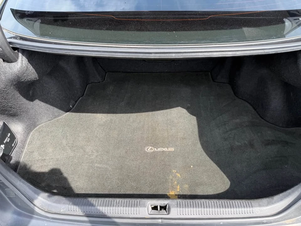 2010 Lexus ES 5th Gen - Image 10 of 12