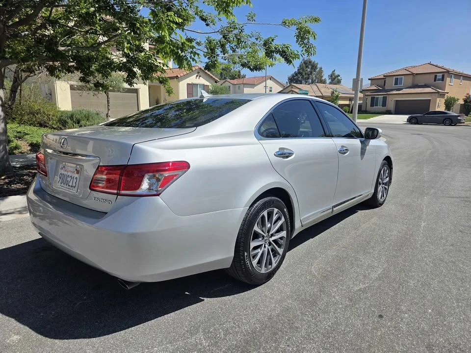 2010 Lexus ES 5th Gen - Image 14 of 14