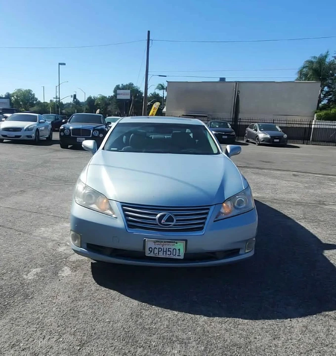 2010 Lexus ES 5th Gen - Image 6 of 20