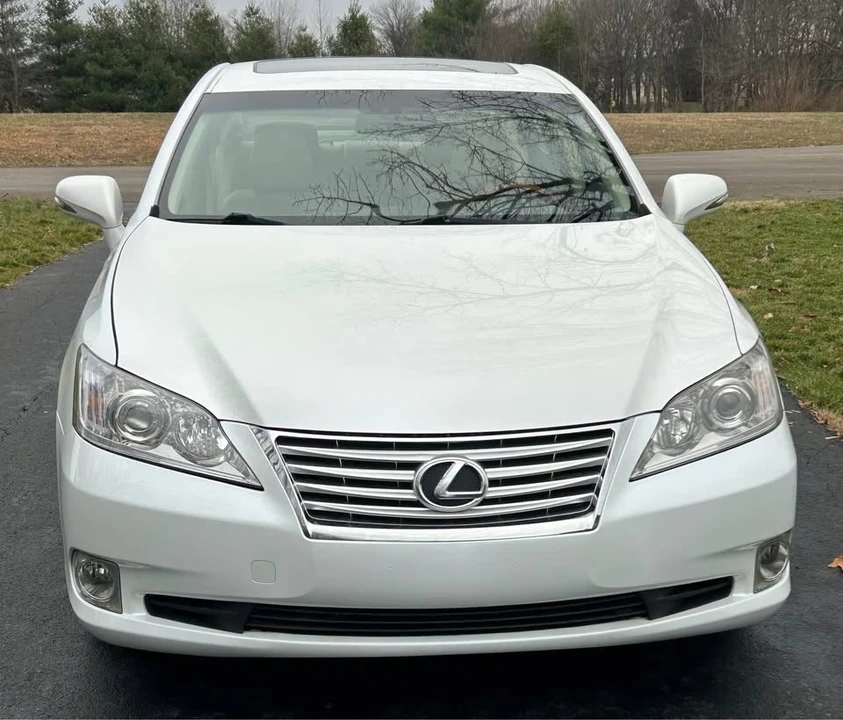 2010 Lexus ES 5th Gen - Image 8 of 14