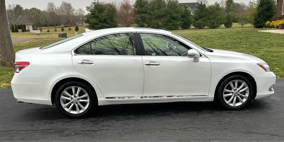 2010 Lexus ES 5th Gen - Image 6 of 14