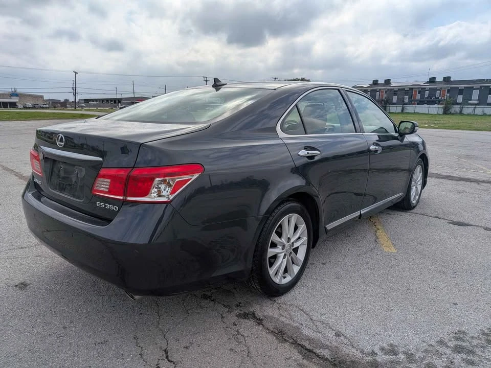 2010 Lexus ES 5th Gen - Image 7 of 11