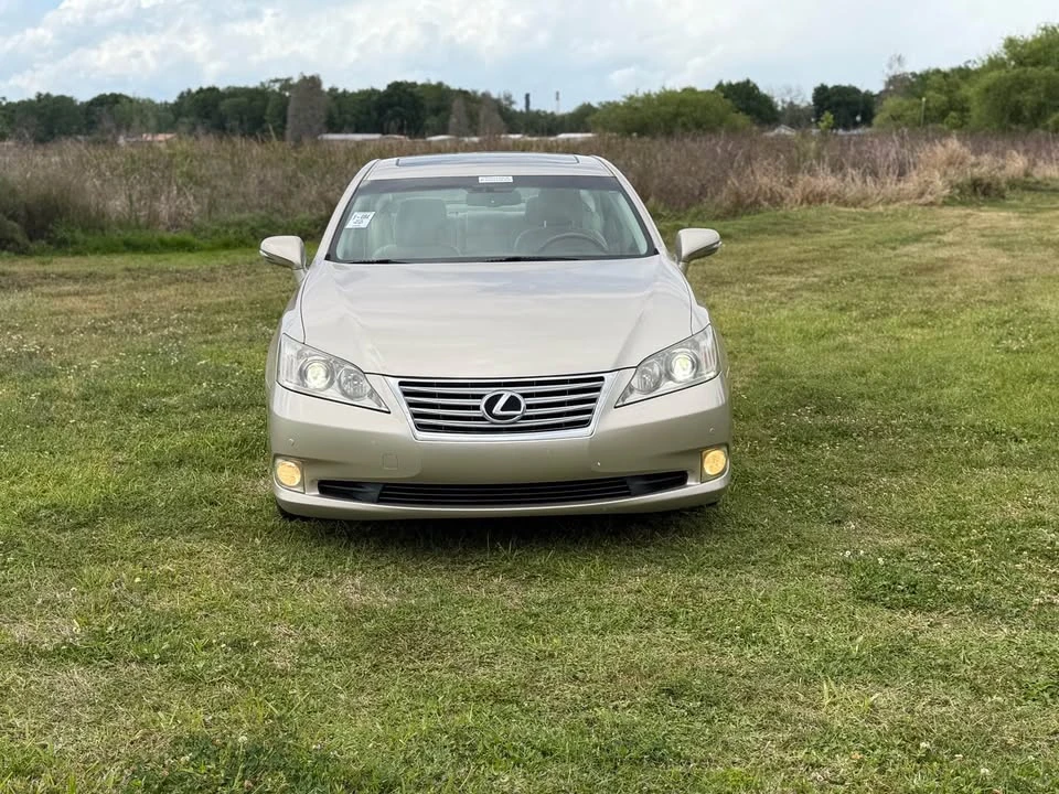 2010 Lexus ES 5th Gen - Image 6 of 13