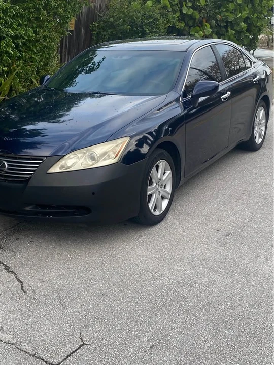 2010 Lexus ES 5th Gen - Image 7 of 7
