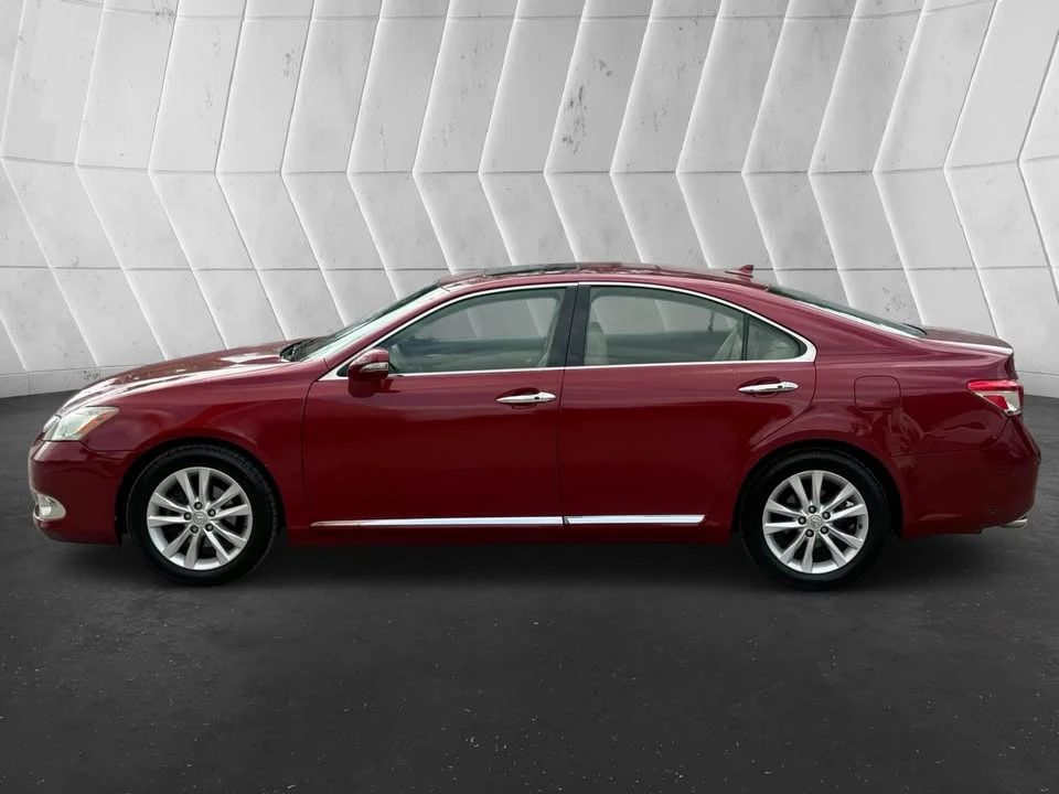 2010 Lexus ES 5th Gen - Image 7 of 18