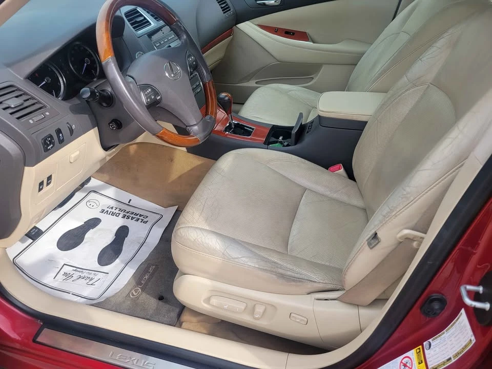 2010 Lexus ES 5th Gen - Image 9 of 12