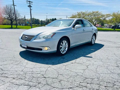 2010 Lexus ES 350 Luxury Sedan