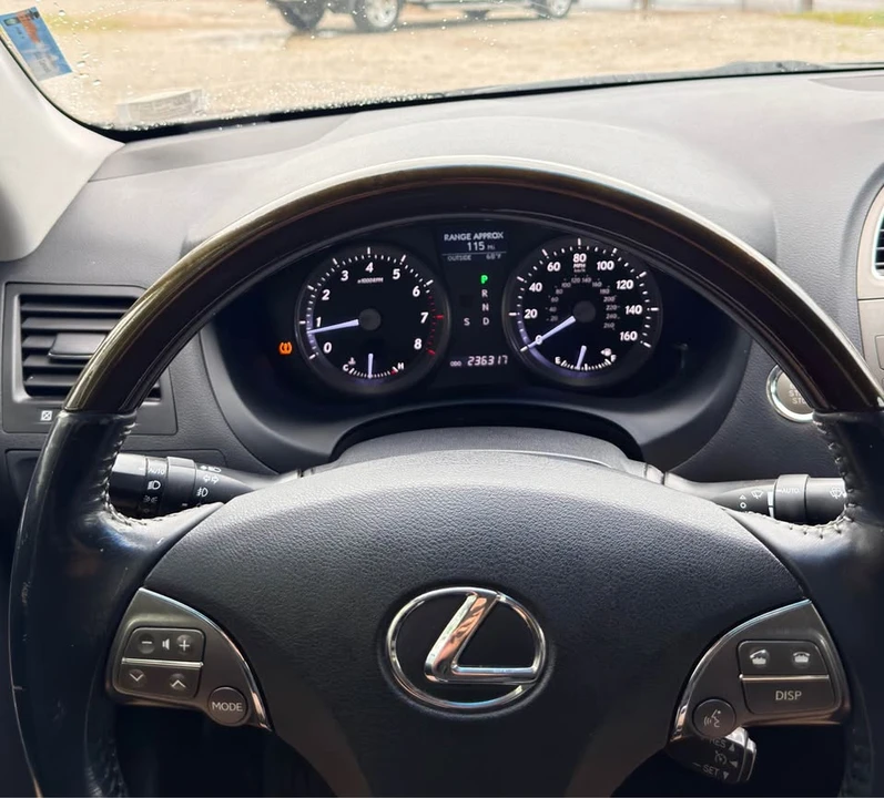 2010 Lexus ES 5th Gen - Image 18 of 18