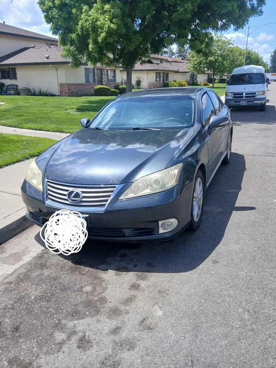2010 Lexus ES 5th Gen - Image 5 of 11