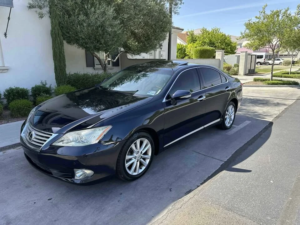 2010 Lexus ES 5th Gen - Image 9 of 12