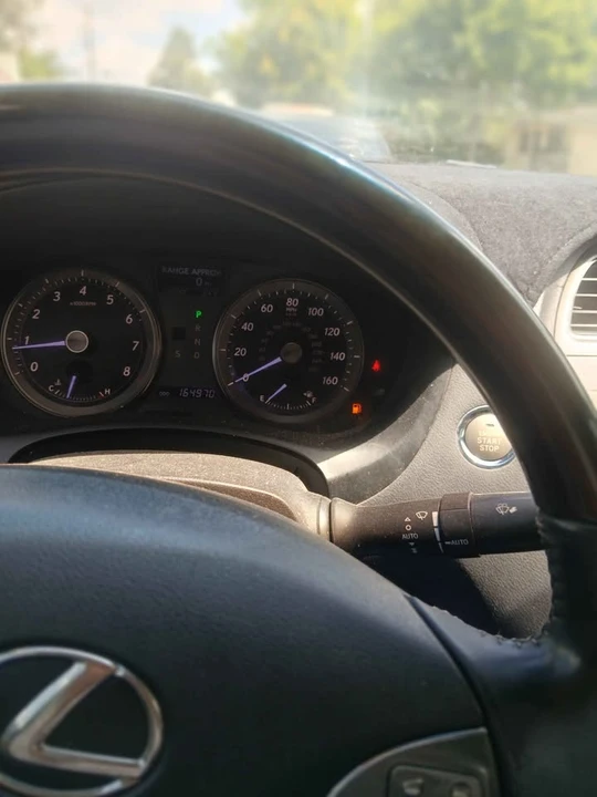 2010 Lexus ES 5th Gen - Image 10 of 11