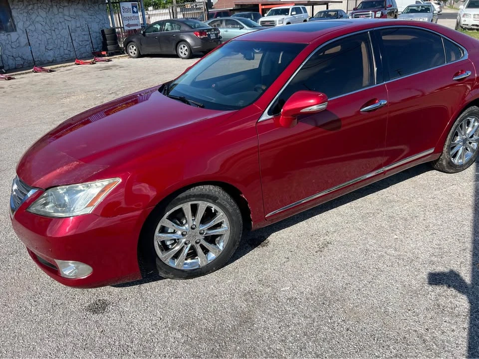 2010 Lexus ES 5th Gen - Image 8 of 16