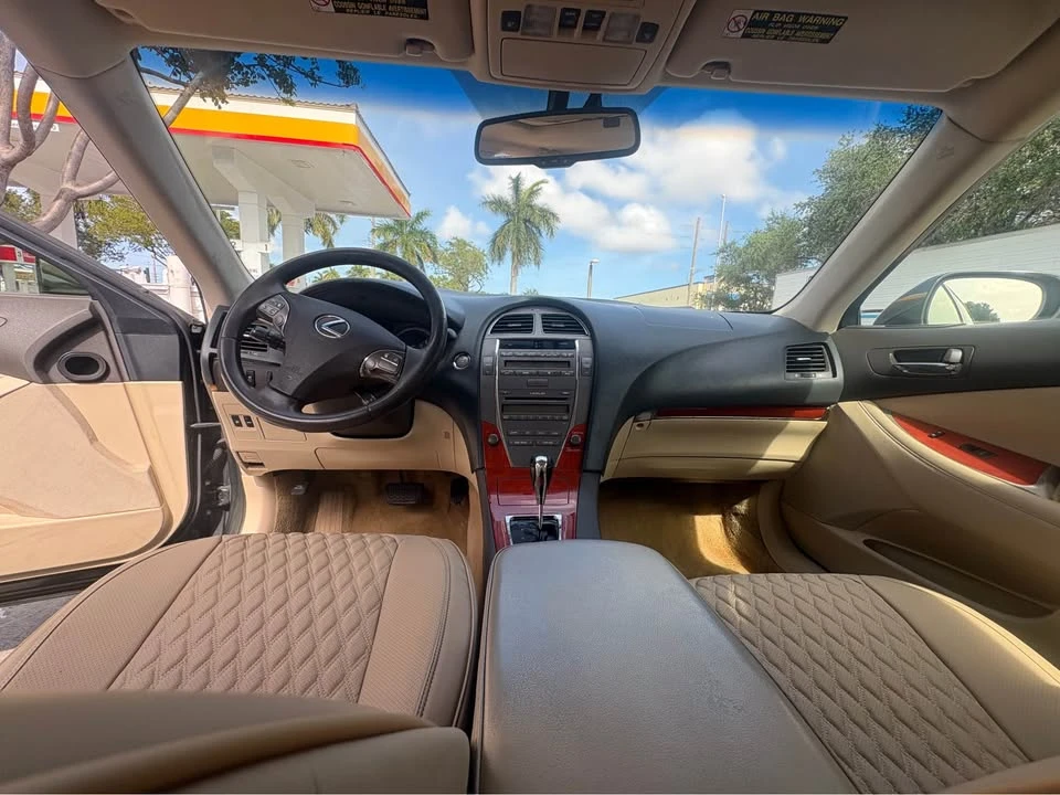 2010 Lexus ES 5th Gen - Image 12 of 14
