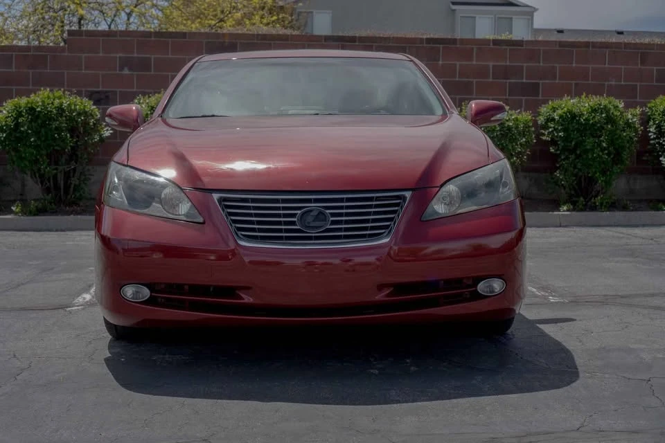 2010 Lexus ES 5th Gen - Image 4 of 9