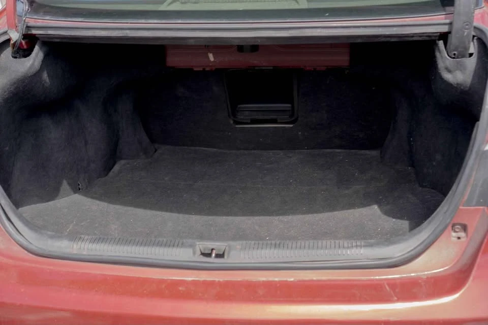 2010 Lexus ES 5th Gen - Image 3 of 9