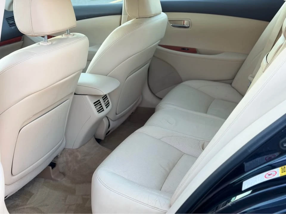 2010 Lexus ES 5th Gen - Image 10 of 20