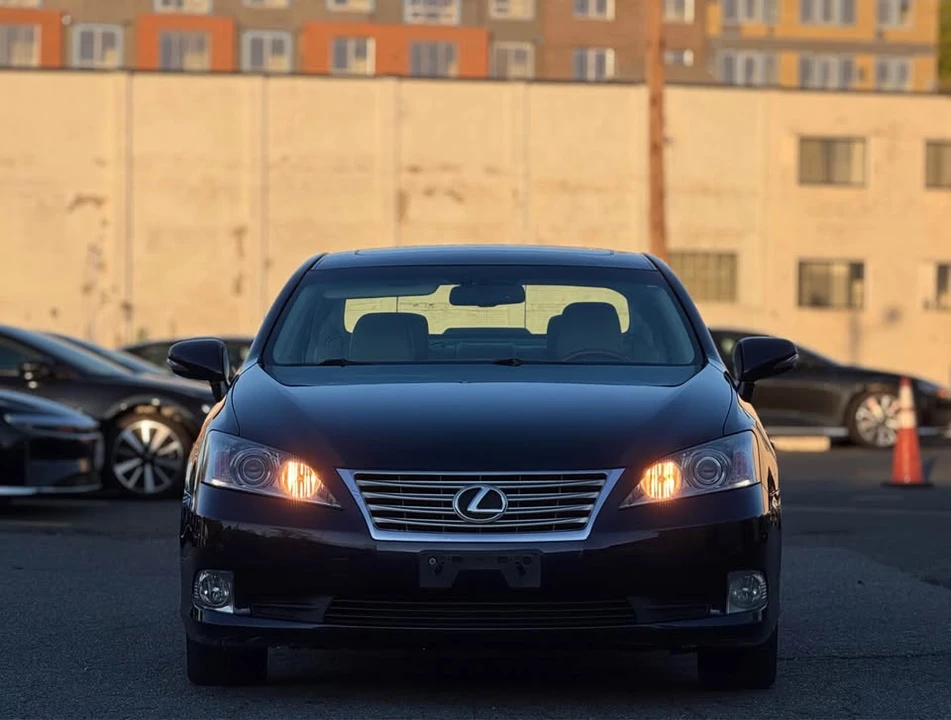 2010 Lexus ES 5th Gen - Image 20 of 20