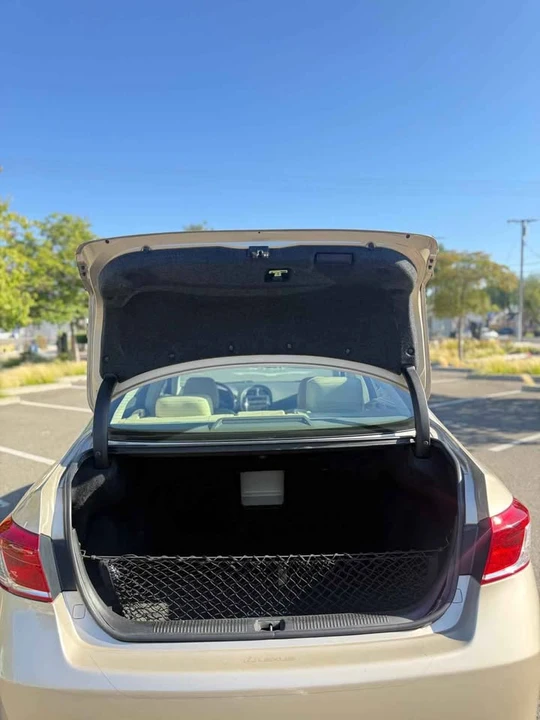 2010 Lexus ES 5th Gen - Image 16 of 16