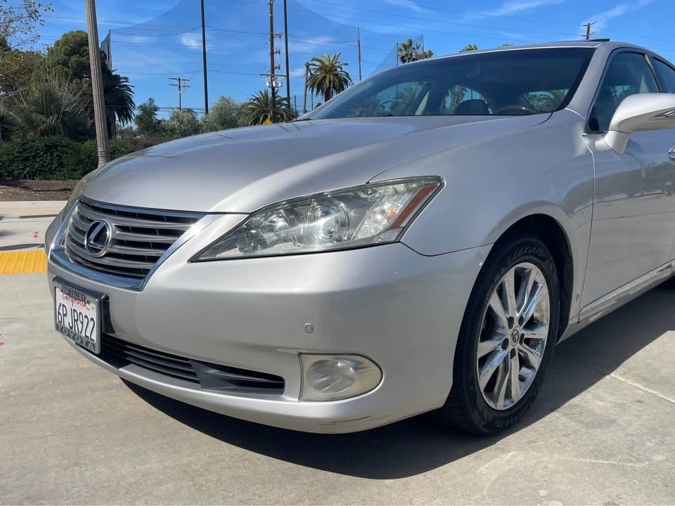 2010 Lexus ES 5th Gen - Image 13 of 14