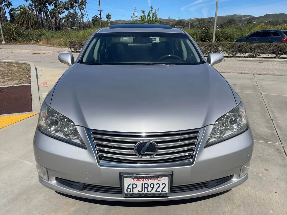 2010 Lexus ES 5th Gen - Image 5 of 14