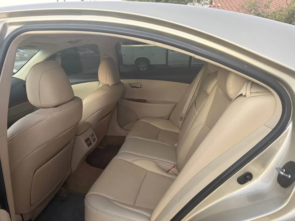 2010 Lexus ES 5th Gen - Image 6 of 10