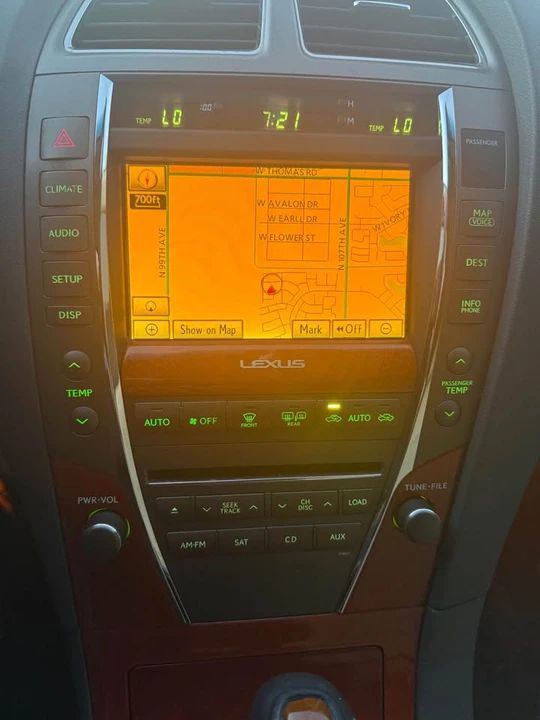 2010 Lexus ES 5th Gen - Image 9 of 10