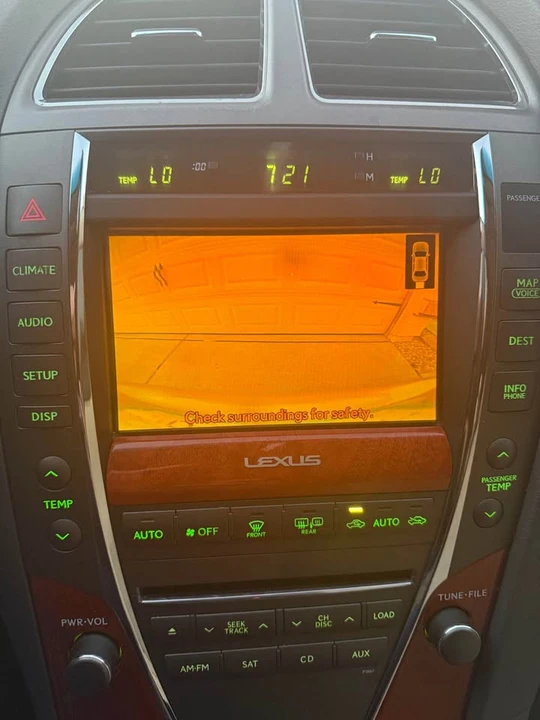 2010 Lexus ES 5th Gen - Image 10 of 11