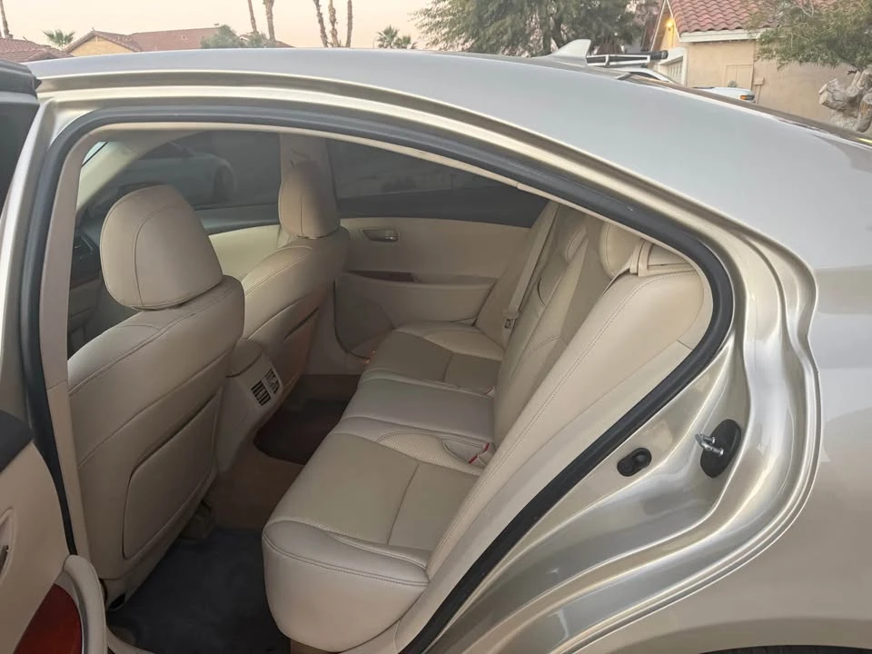 2010 Lexus ES 5th Gen - Image 6 of 10