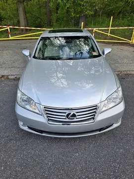 2010 Lexus ES 350 Luxury Sedan