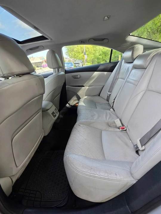 2010 Lexus ES 5th Gen - Image 13 of 16