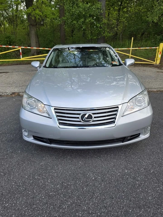 2010 Lexus ES 5th Gen - Image 16 of 16